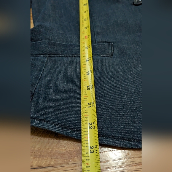 Talbots Blue Denim Tailored Blazer with Notched Lapels, Long Sleeves Sz 8 - Picture 8 of 10